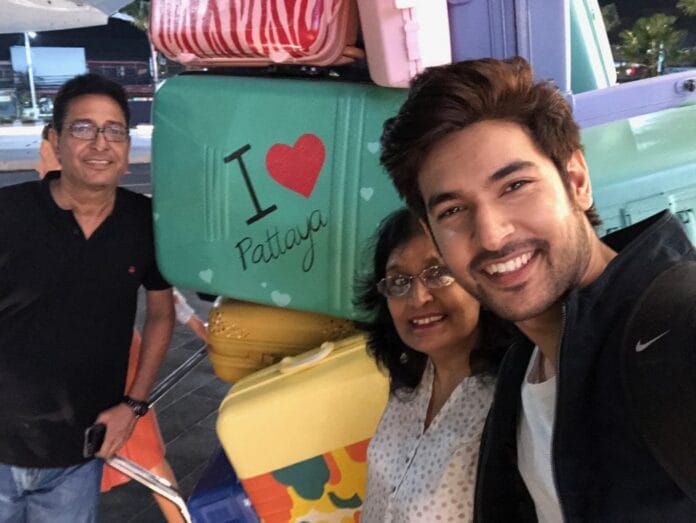 Shivin Narang with parents