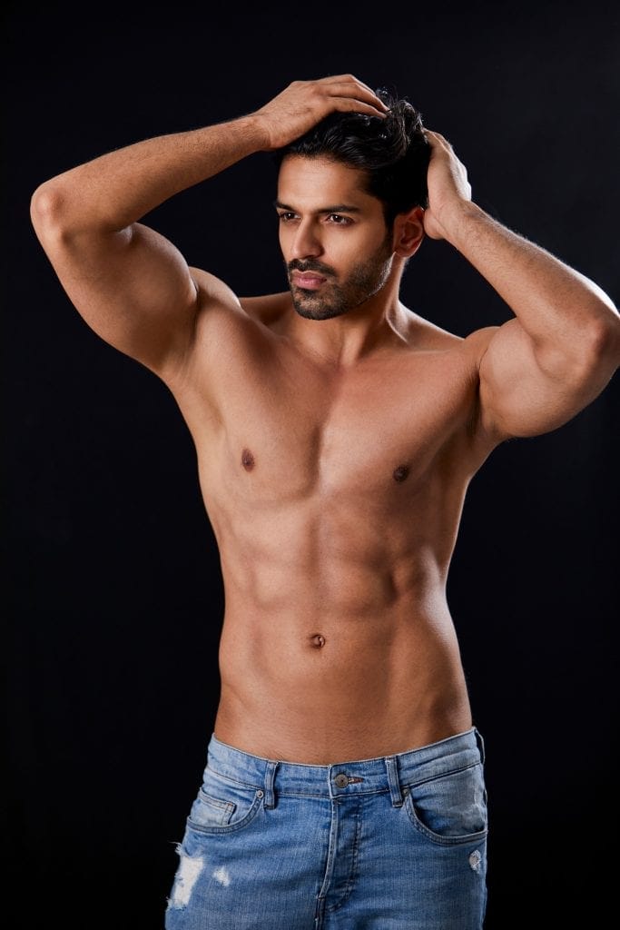 Rohan Gandotra: A lot of sweat does go in making six pack Abs!