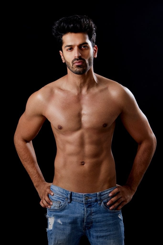 Rohan Gandotra: A lot of sweat does go in making six pack Abs!