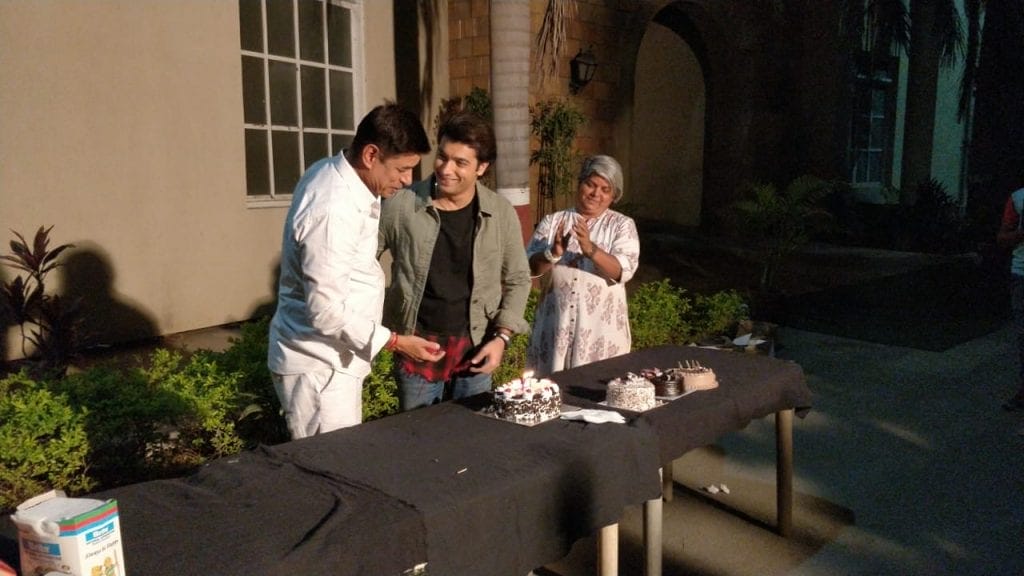 Vivian Dsena surprised Ssharad Malhotra on his birthday!