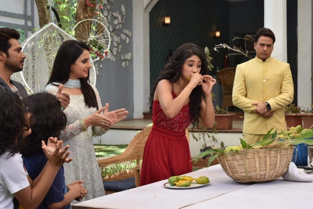 Is Kartik feeling insecure because of Naira? Find out!