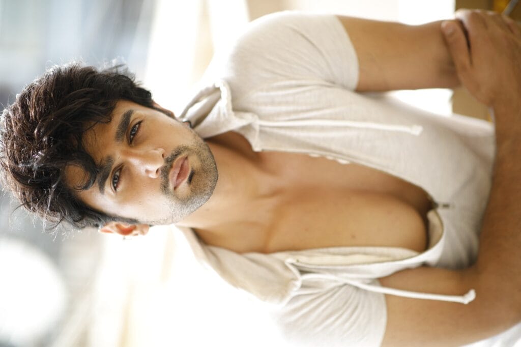 Check out these oh-so-hot pics of Nishant Singh Malkhani in the new photoshoot