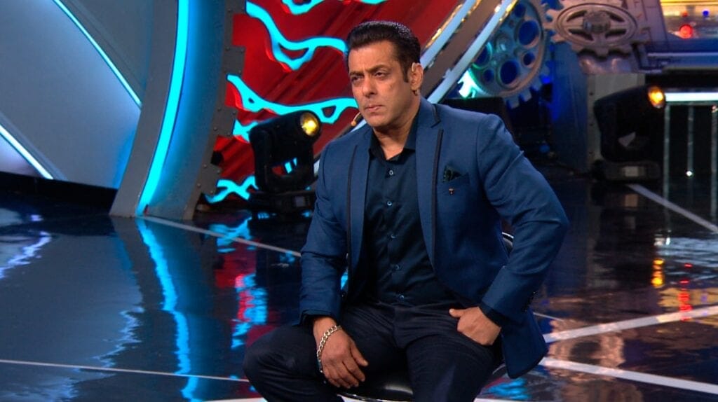 Salman Khan questions Abhinav and Rubina for criticizing the show on Bigg Boss