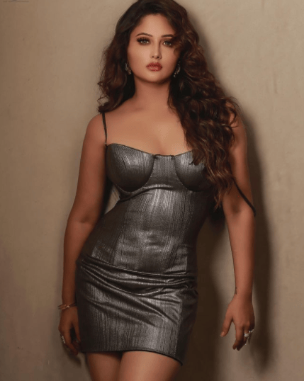 Rashami Desai is burning the screen in these hot clicks!