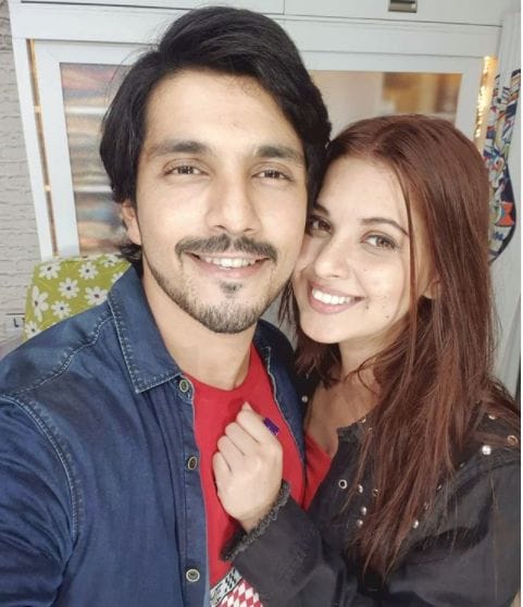 Saturday vibes: Check out top best pictures of Pandya Store fame Alice Kaushik and Kanwar Dhillon!