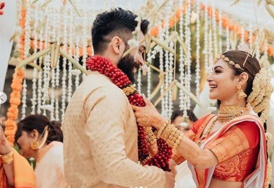 Actress Mouni Roy looking ascetically beautiful on her big day, ties knot with businessman Suraj Nambiar
