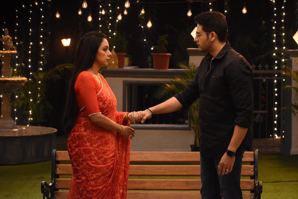 &#8216;Anupamaa&#8217;: After 26 years Anuj&#8217;s wait ends, Anupamaa tells him that she wants to grow old with him.