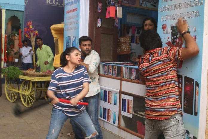 ‘Woh Toh Hai Albelaa’: Sayuri tries to kill herself.