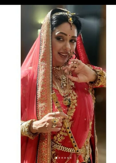 Rupali Ganguly looking gorgeous in Maharashtrian attire