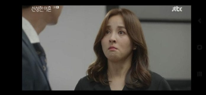 K Drama Divorce Attorney Shin Episode 2 Written Update: Shin is revealed to be a pianist turned Attorney.