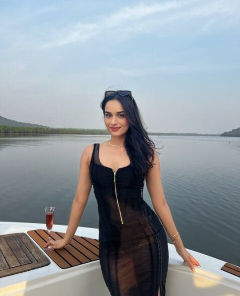 Alia Bhatt, Manushi Chhillar, Kriti Sanon, Janhvi Kapoor—Steal These Beach Babies&#8217; Bikinis and Monokinis