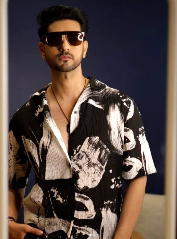 Fashionable Friday: Top 5 Shakti Arora’s summer look.