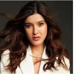 Shanaya Kapoor, Kaveri Kapur, Yashvardhan Ahuja – The Gen Z Heirs Taking Center Stage in 2025