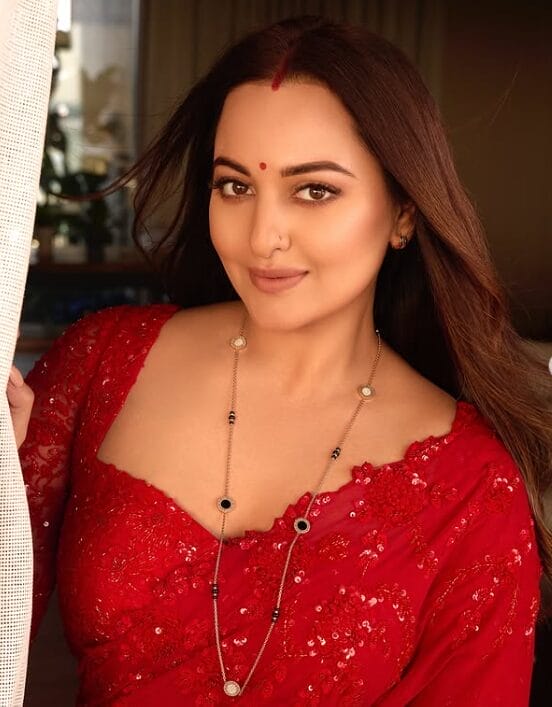 From Dabangg to Nikita Roy: Sonakshi Sinha’s Consistent Evolution in Bollywood”