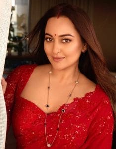 From Dabangg to Nikita Roy: Sonakshi Sinha’s Consistent Evolution in Bollywood”