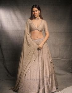 “From Red-Hot Elegance to Ethnic Royalty: Sonam Bajwa’s Fashion Reigns Supreme”