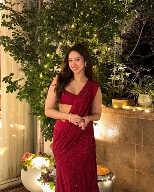 From Suhana Khan to Pashmina Roshan – Bollywood Divas Who Slayed in Red Sarees